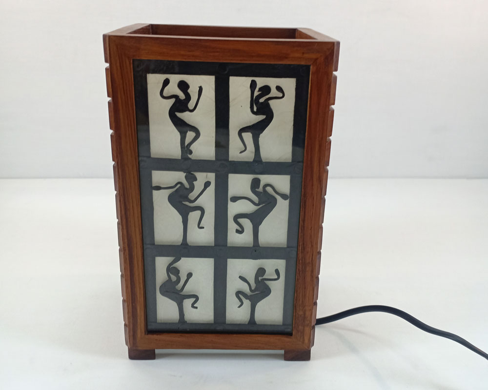 Bastar Tribal Iron Work Table Lamp Design No. 1
