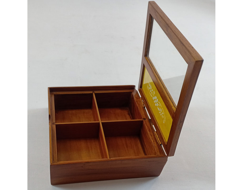 Sanjhi Art Spice Box Small - Image 2