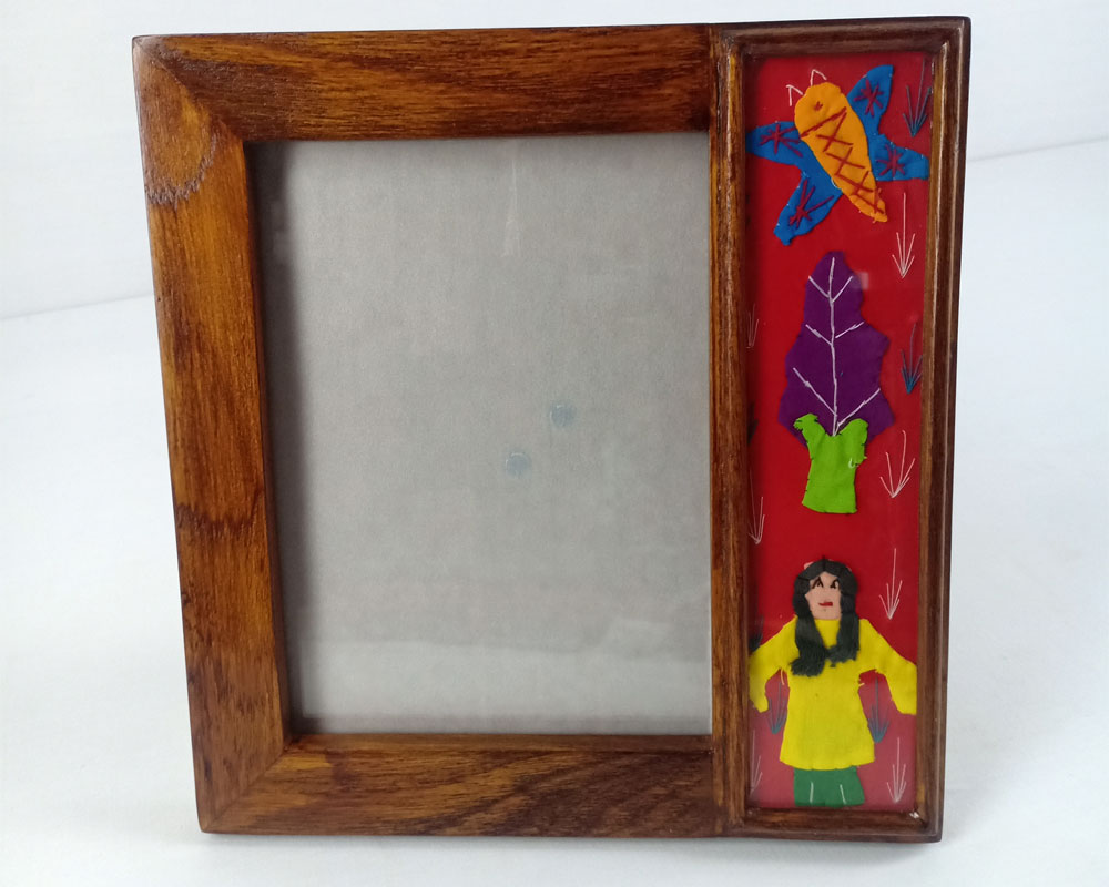 Applique Work Photo Frame Red Background